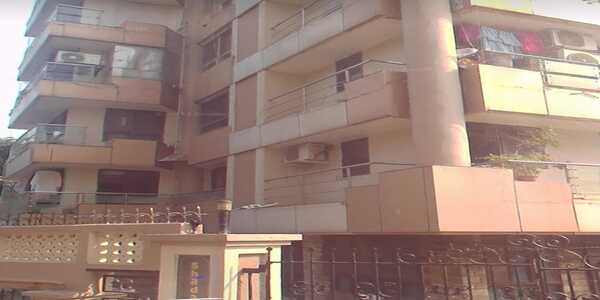 Semi Furnished 3 bhk Flat for Rent in Felicia Building, Pali Hill.