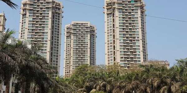 Fully Furnished 2.5 BHK Residential Apartment for Sale at Oberoi Springs, Andheri West.