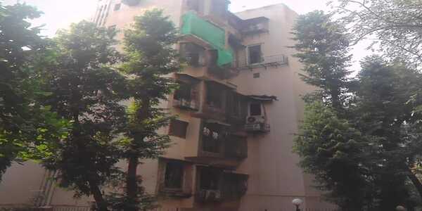 Furnished 2 BHK Residential Apartment for Rent at Gold&amp;#039;s Green, Andheri West.