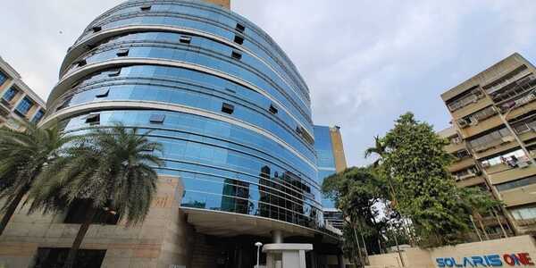 Commercial Office Space of 950 sq.ft. Area for Sale at Hubtown Solaris, Andheri East.