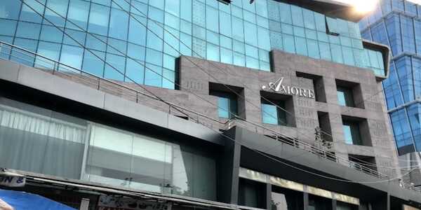 Distress Sale- Commercial Shop Space of 620 sq.ft. Total Area at Amore, Khar West.