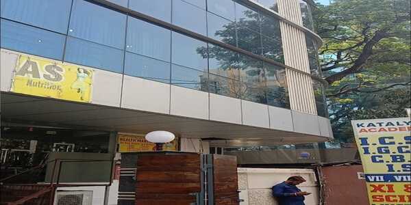 Commercial Space of 1800 sq.ft. Carpet Area for Rent at Dada Bhai Navroji Road, Vile Parle West.