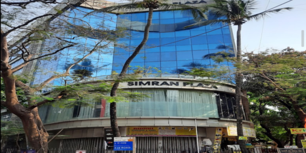 Furnished Commercial Office Space of 800 sq.ft. Area for Rent at Simran Plaza, Khar West.