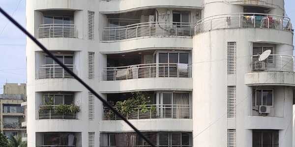 Sale 6 Bhk, 4250 sft, in Khar W, Evershine Jewel, 15th Rd,