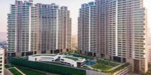 Fully Furnished 4.5 BHK Residential Apartment of 3050 sq.ft. Area for Rent at Windsor Grande, Oshiwara.