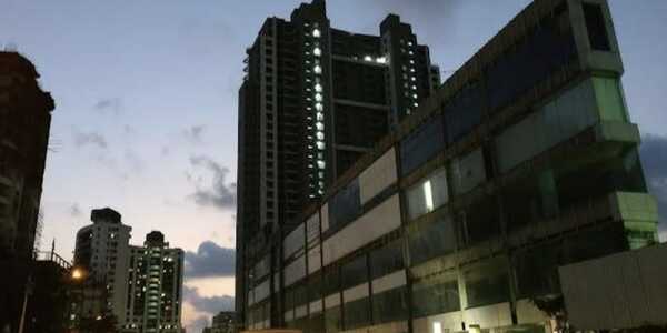 Rent Furnished 900 sft Office, Link Rd, Andheri W, in Vicino Mall.