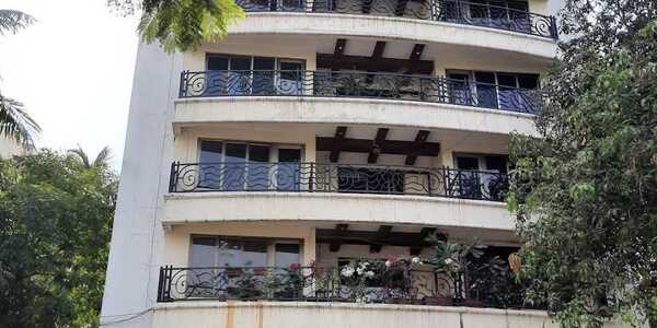 Sale 3 Bhk, 1400sft, at Ekta Heights, Khar W 16th Rd.