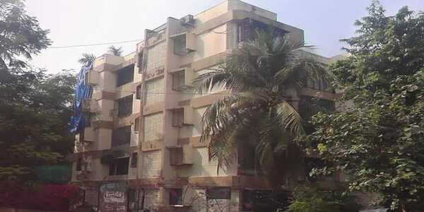 Sale 2 Bhk, 650 sft, Andheri W, Juhu Verova Link Rd, Sea Birds.