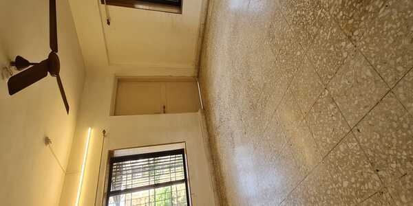 Sale 2 bhk Juhu Versova Link Rd, Andheri W, 600 sft carpet. Also Jodi Option Available