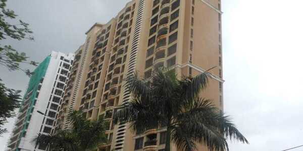 Rent S/F 3.5 Bhk, Andheri W Oshiwara, 1700 sft, Raheja Windermere.