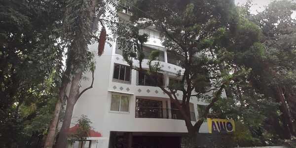 Sale Sea View 3 Bhk in Bandra W Pali Hill, Nakshatra Apt.