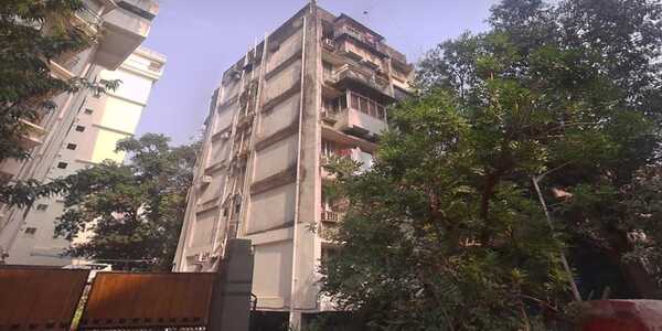 Rent F/F 3 Bhk, Khar W 15th Rd, Deep Apartment  | with Balcony.