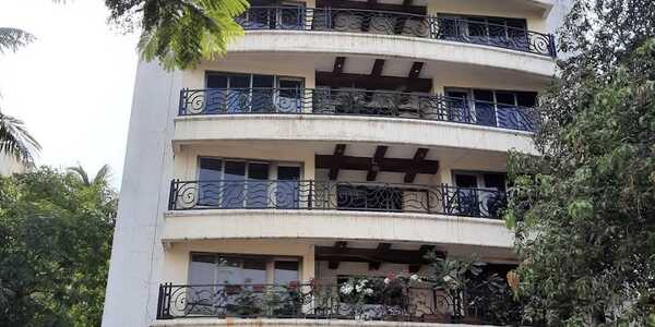 Rent F/F 3 Bhk at Ekta Heights, in Khar W, 16th Rd.