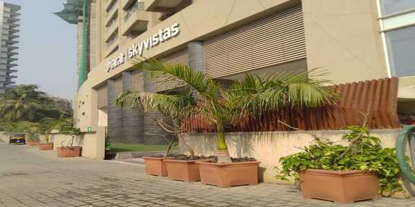 3 bhk of Carpet area 1316 sq.ft , fully furnished, for Sale in Bharat Skyvista,Andheri West, D.N Nagar.