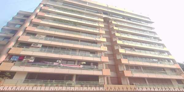1000 sq.ft 3 bhk Higher Floor Apartment for Sale in Shadaab Tower, Bandra West.
