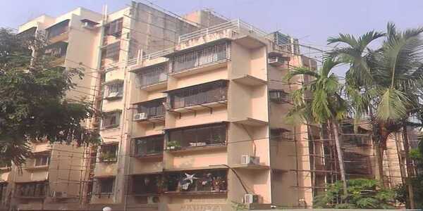 Sale 2 Bhk, Juhu Versova Link Rd, 1000 sft, Maurya CHSL.