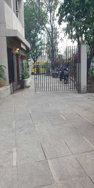 Exclusive Bungalow for Rent in Andheri West, Ceasar Road Andheri West, 3000 sq ft Carpet Area. Beautifully made and Maintained with balconies and Large Terrace, Own Private Compound