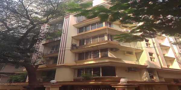 Semi Furnished 2 BHK Residential Apartment of 850 sq.ft. Carpet Area for Rent at Vintage Pearl, Bandra West.