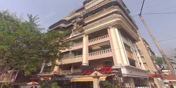 2 BHK Residential Apartment for Rent at Shams Palace, Bandra West.