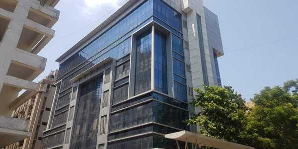 Fully Furnished Office space of carpet area 850 sq.ft in Agarwal Golden Chambers, Andheri West.