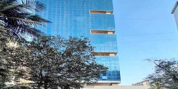 Rent 1100 sft Office, Off Link Rd, Andheri W, Peninsula Park.
