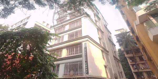 Sale 3 Bhk, Khar W 15th Rd, 1300 sft cpt, Prestige Court.