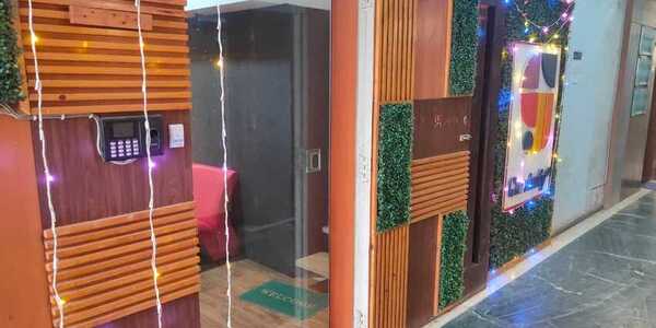 350 sft Dubbing Studio for Rent Andheri West, Crescent tower, Off Link Rd