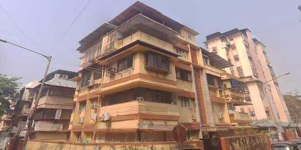 Sale F/F 2 Bhk, Santacruz W,16th Rd, Garden Queen.