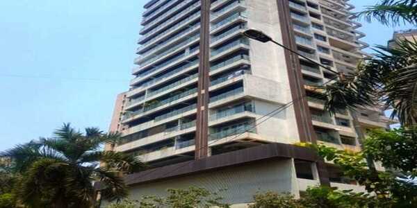 Sale Terrace Flat, Andheri W Oshiwara, 4500 sft, DLH Enclave.