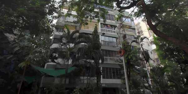 Distress Sale, 2 Bhk in Santacruz W, SV Rd, The Ark, Bank Auction.