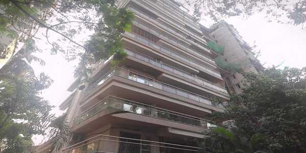 Rent F/F 3 Bhk, Santacruz W SV Rd, 2000 sft, Sungolda Building.