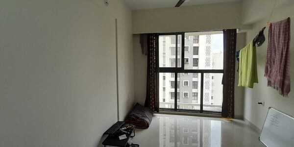 1 bhk flat 400 carpet in mira road east, higher floor Lodha developer