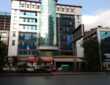 Rent Furnished 400 sft Studio in Andheri West, Link Rd, Crystal Plaza.