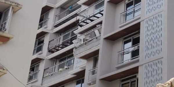 Rent 2 bhk Opposite Jain Temple Vile Parle W, Furnished, with Balcony