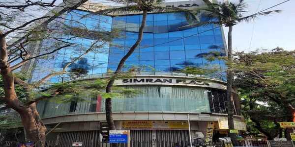 Luxurious Commercial Office of 600 Carpet Area for Rent at Simran Plaza, Khar West.