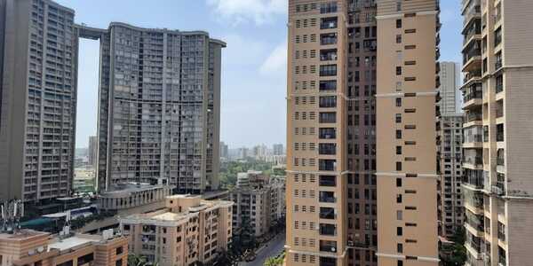 Semi Furnished 2 BHK Residential Apartment of 875 sq.ft. Area for Sale at Royal Classic, Andheri West.