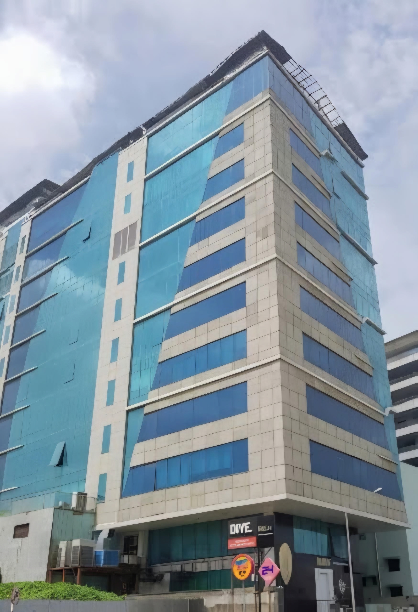 Pinnacle Corporate Park, BKC.