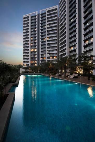 Kalpataru Sparkle, Bandra East