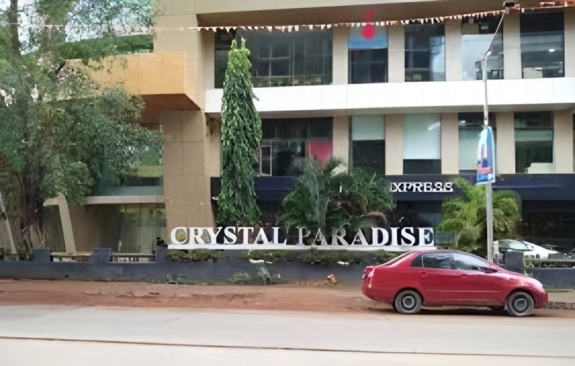 Crystal Paradise, Andheri West
