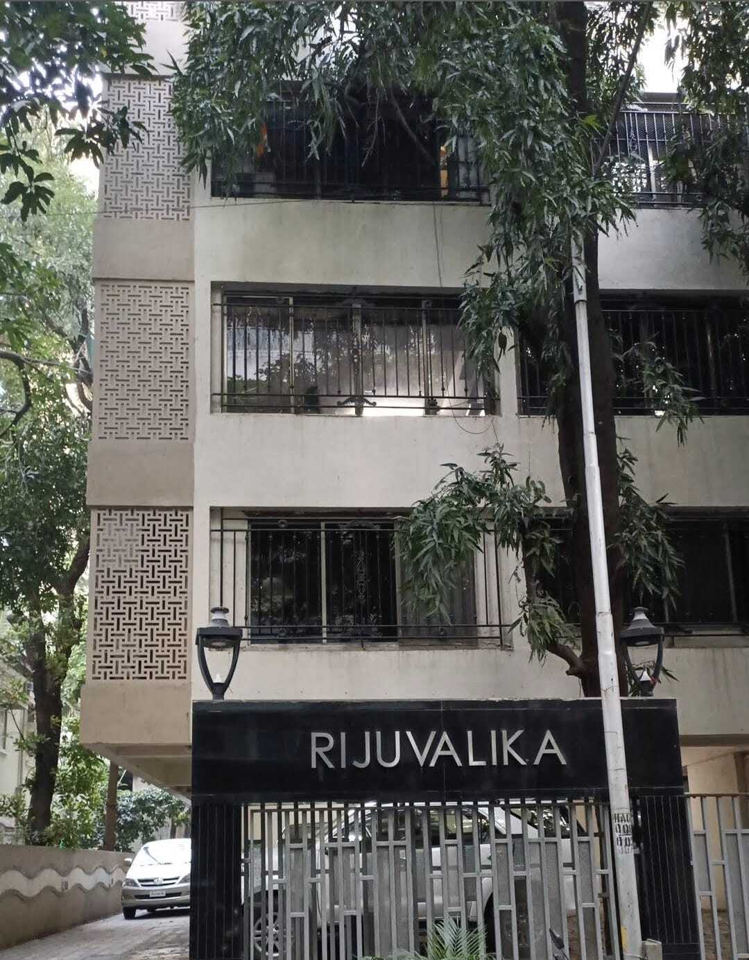 Rijuvalika in Khar West