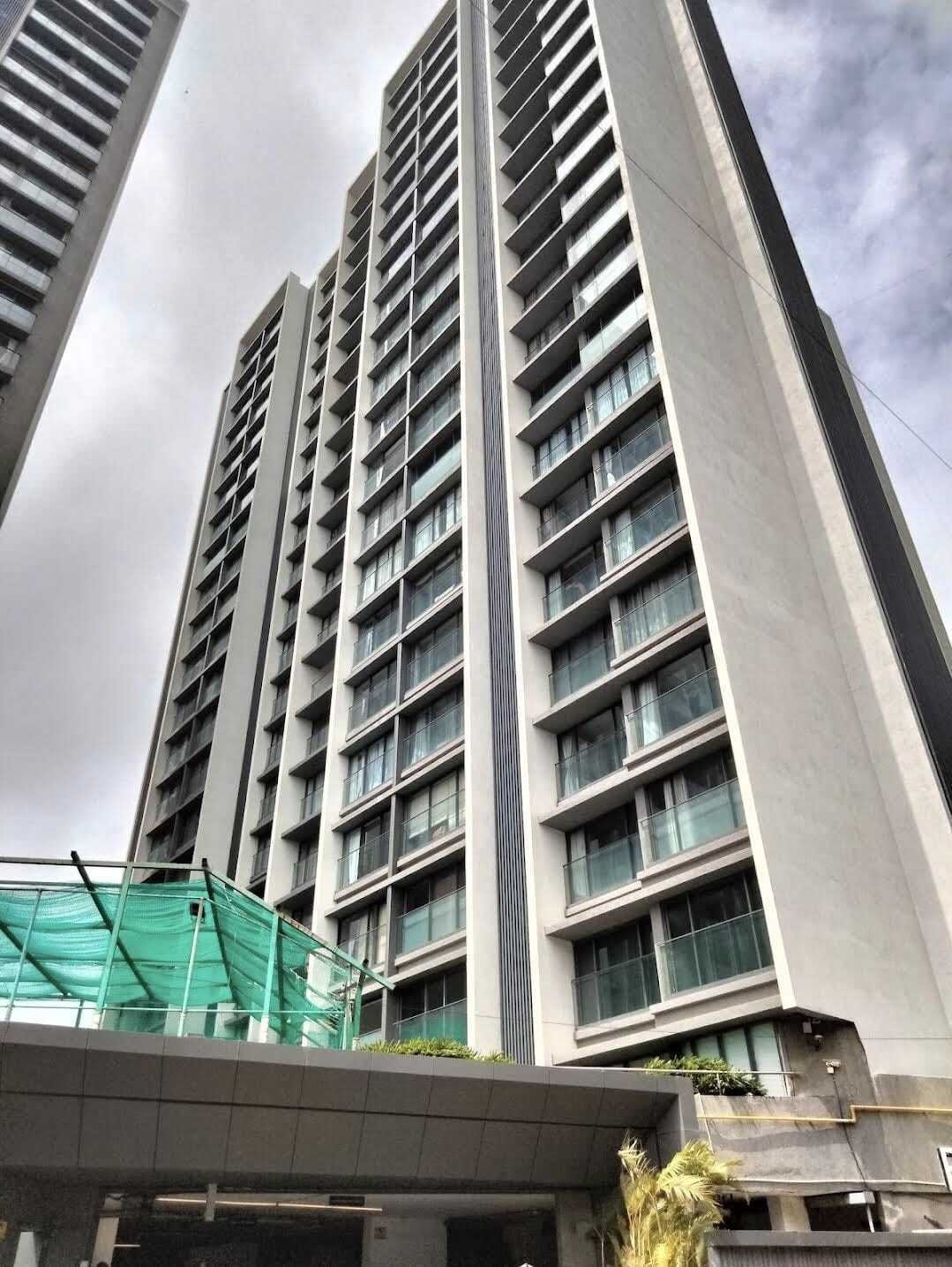 Rustomjee Paramount, Khar West