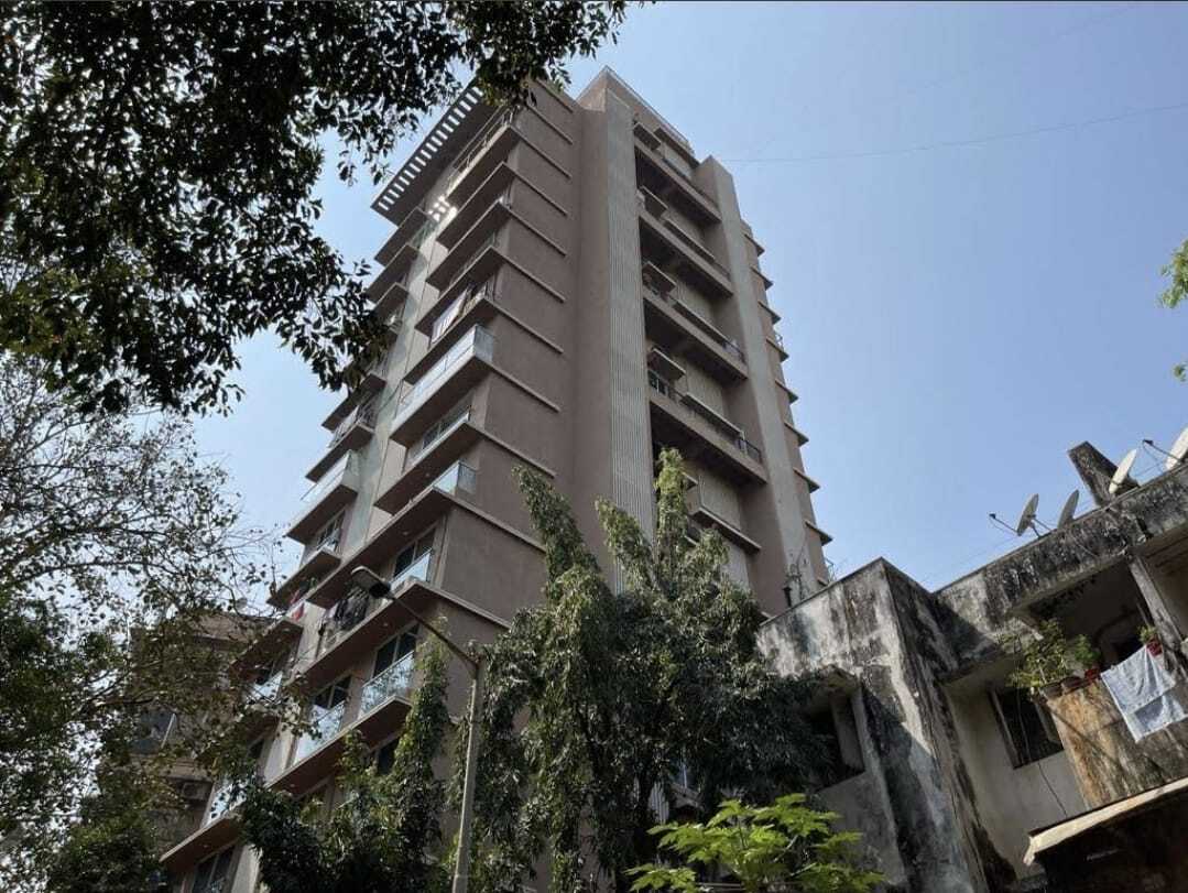 Park Avenue, Juhu.