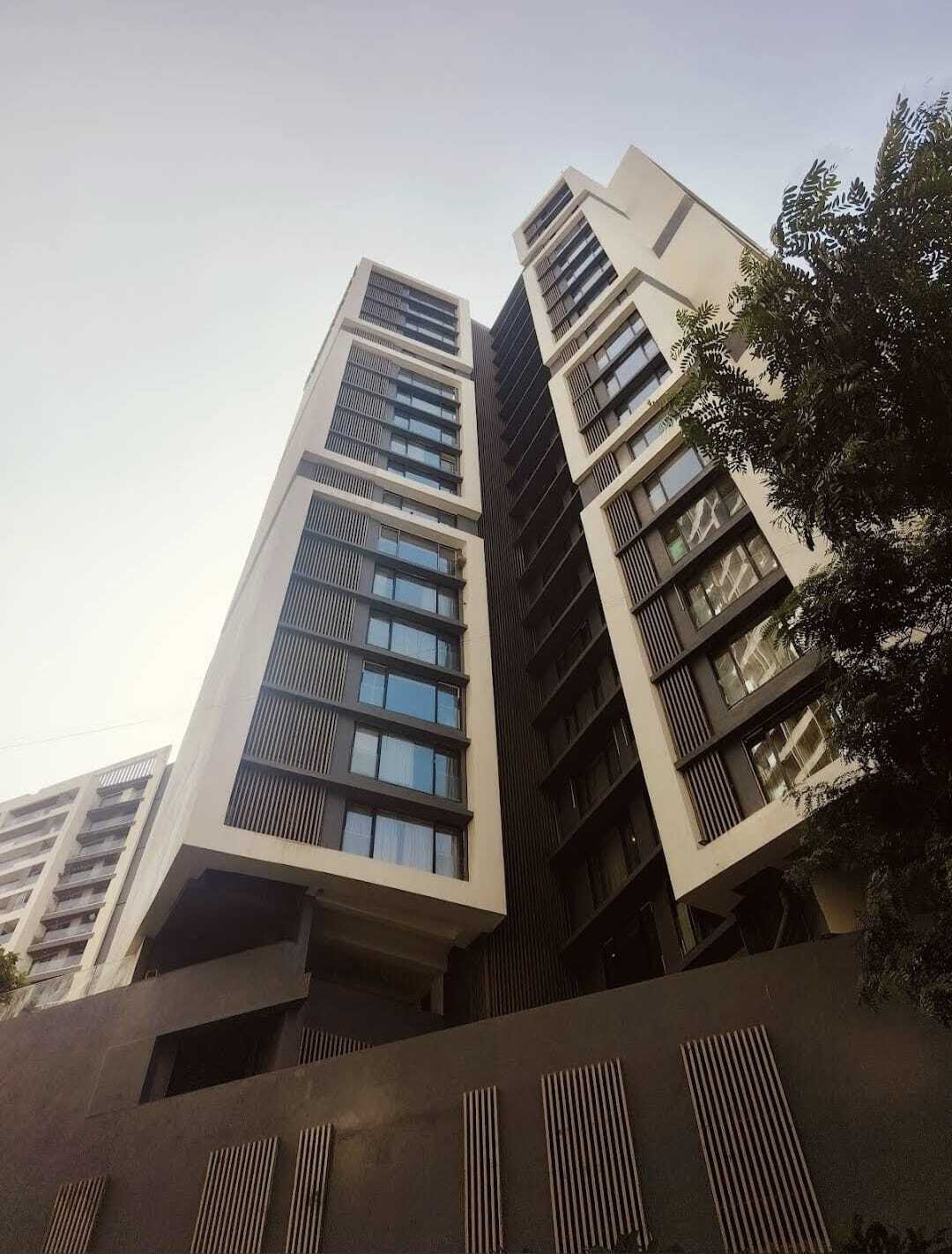 Rustomjee Oriana, Bandra East.