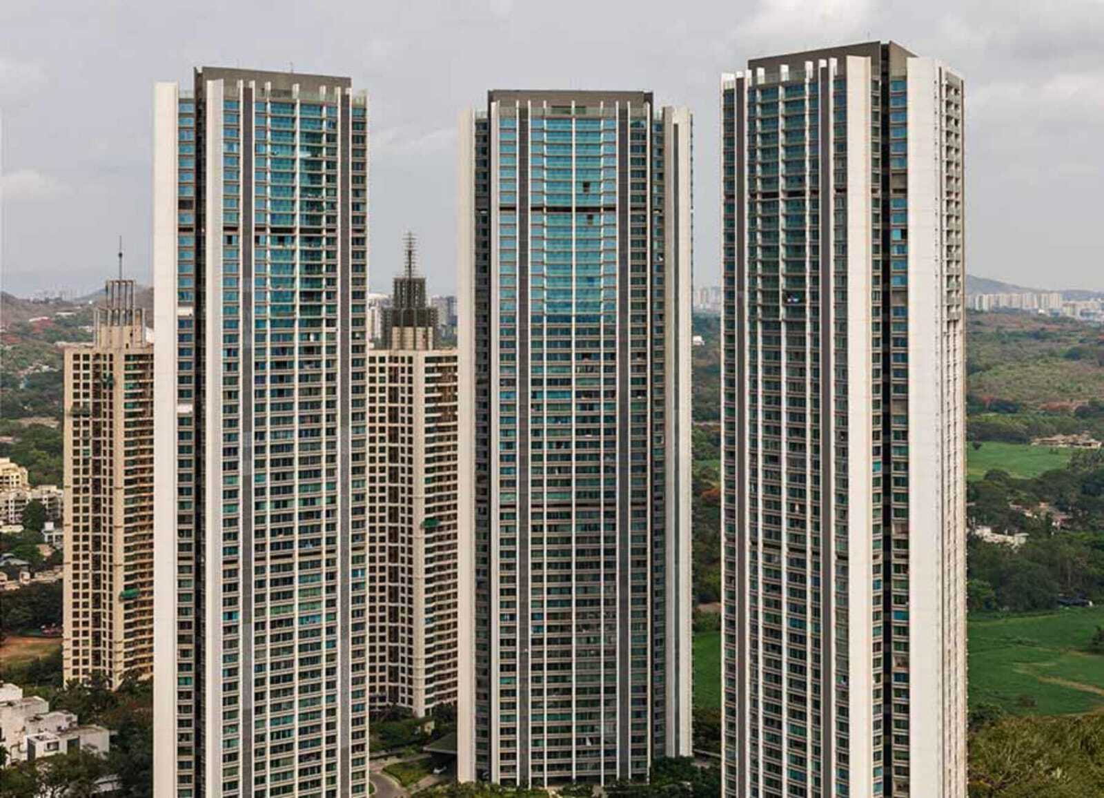 Oberoi Esquire, Goregaon East.