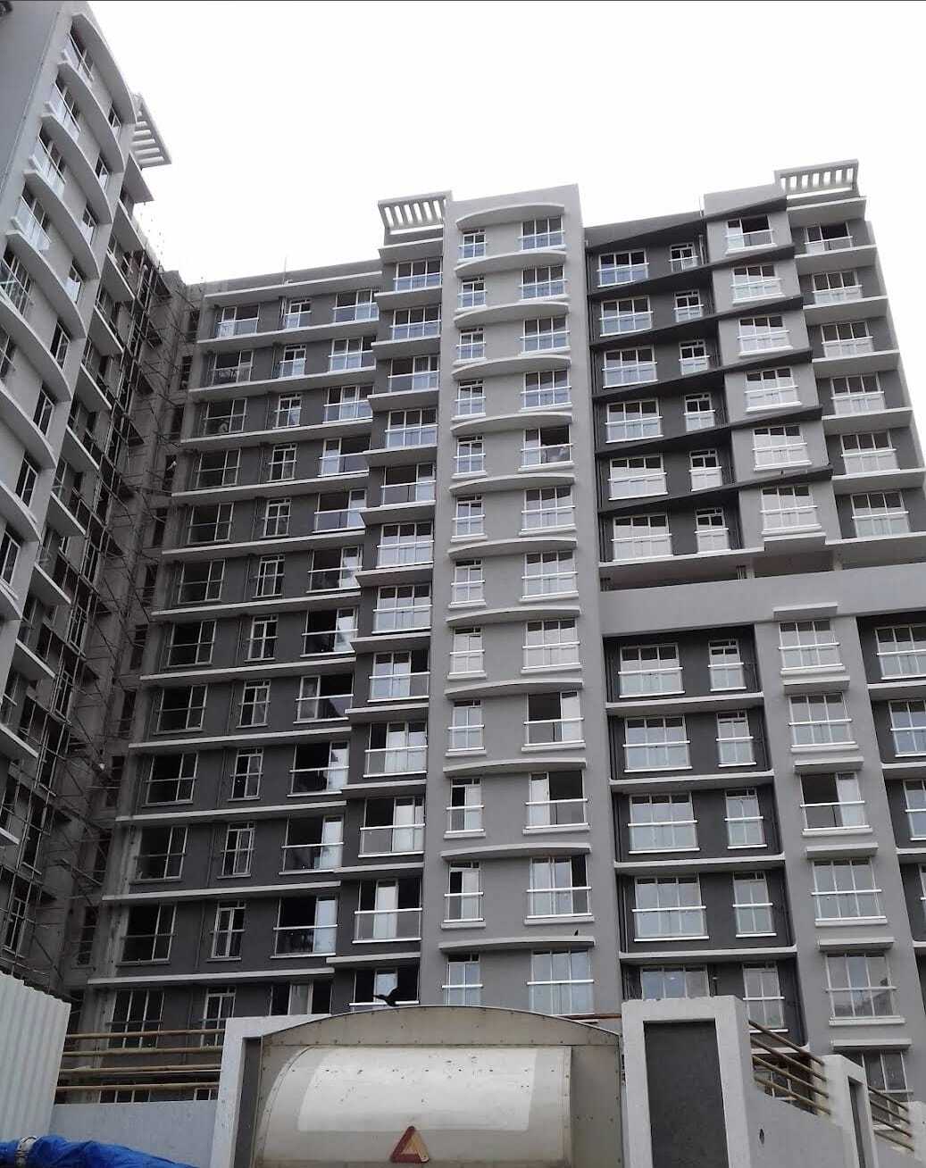 Crescent Solitaire, Andheri East.