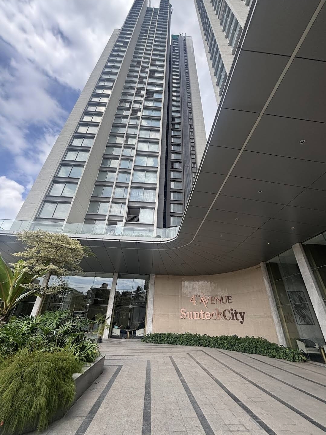 Sunteck City 4 Avenue, Goregaon West.
