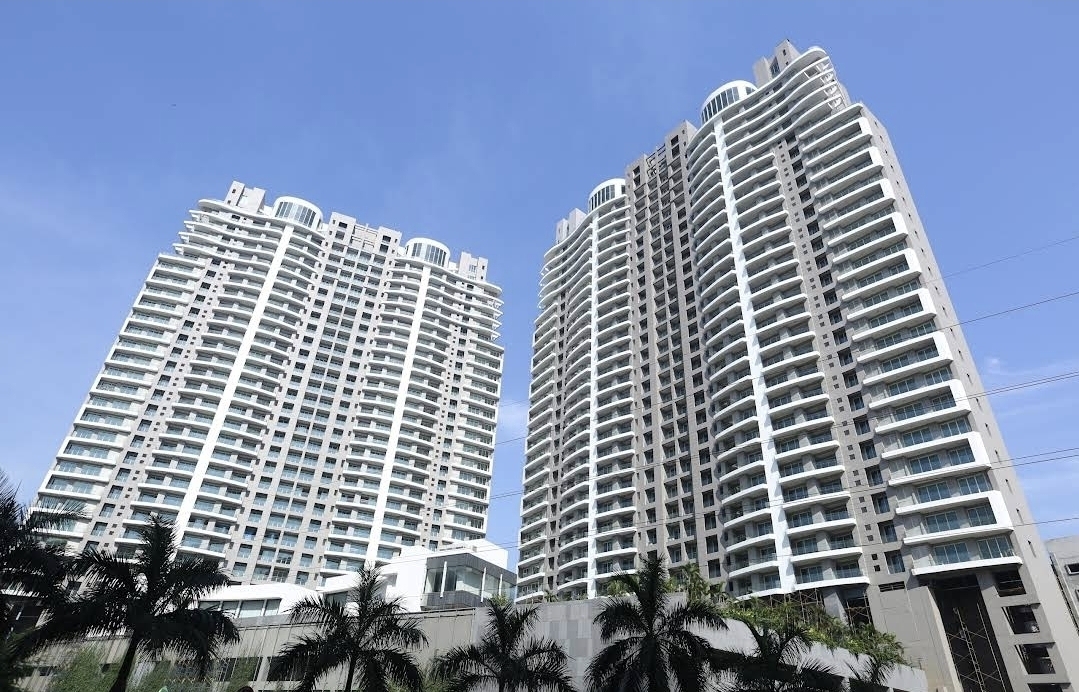 Windsor Grande, Andheri West.