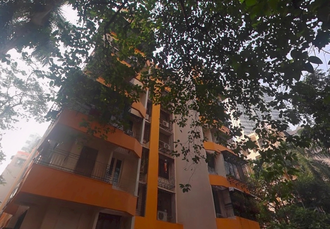 Neptune, Andheri West.