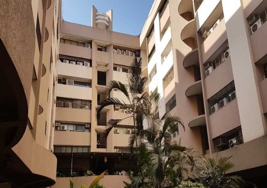 Remi Bizcourt, Andheri West.