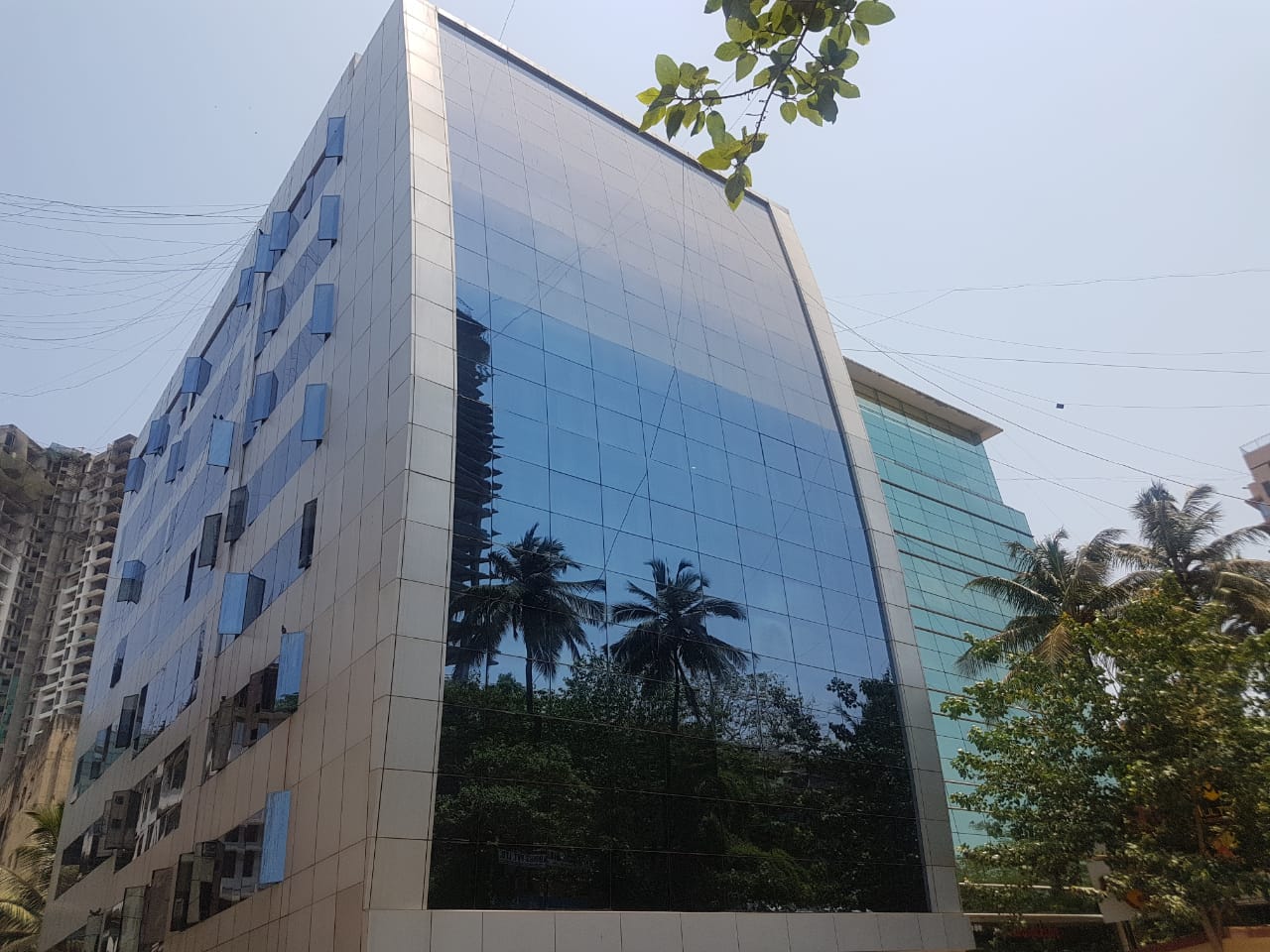 550 Sq.ft. Commercial Office For Rent At Peninsula Plaza, Andheri West. for RENT Bombay Property